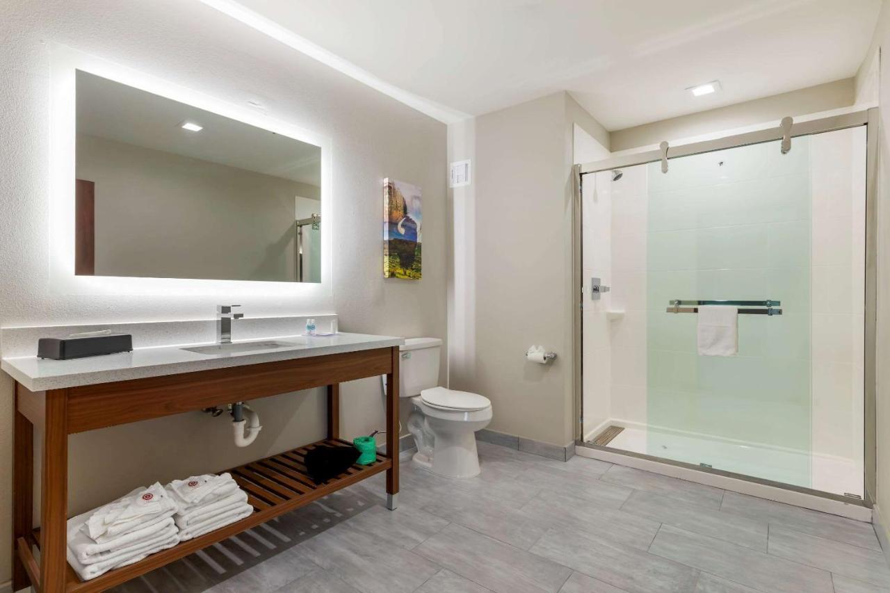 מוסקוגי Comfort Inn & Suites מראה חיצוני תמונה